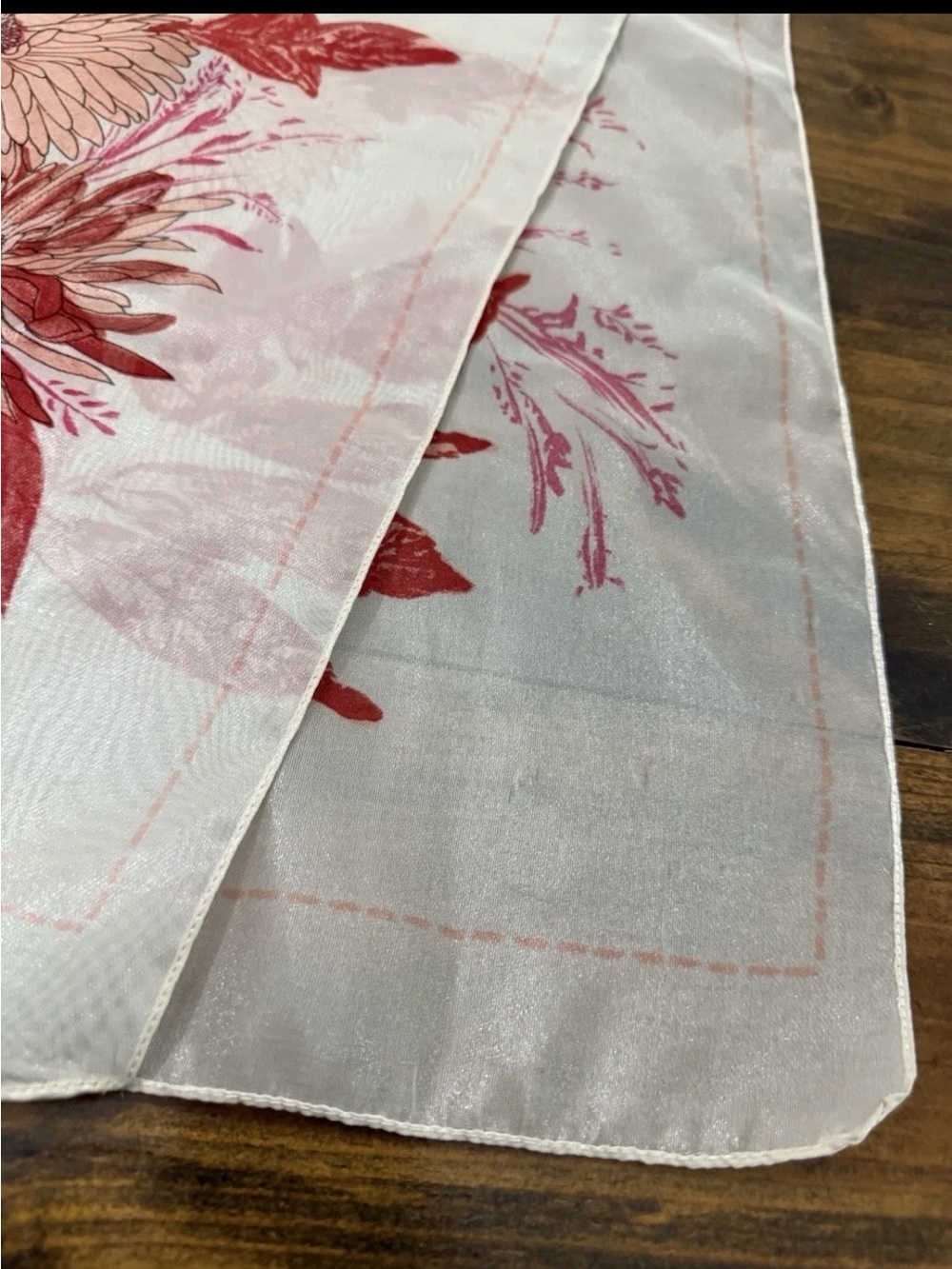 Jones New York Floral Scarf 🧣 - Picture 11 of 11